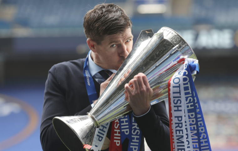 Record_Sport's tweet photo. Steven Gerrard underestimated Rangers and Celtic 10 In A Row obsession until service station encounter

https://t.co/AogqznP5ft https://t.co/Htesx216Fj