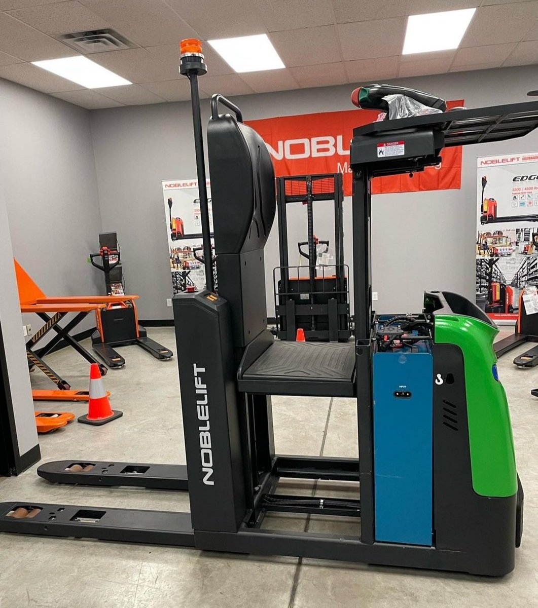 DonofNoblelift's tweet photo. OPL50N Series 21x48-95" forks, 5500lb. Cap., Centered Controlled Rider Pallet Jack,  35" Man-up Platform for that low level order picking. 909-212-1962 don.hwang@nobleliftna.com #Noblelift #riderpalletjack #lowlevelorderpicking #palletjack #materialhandling https://t.co/stbnqhUKrc