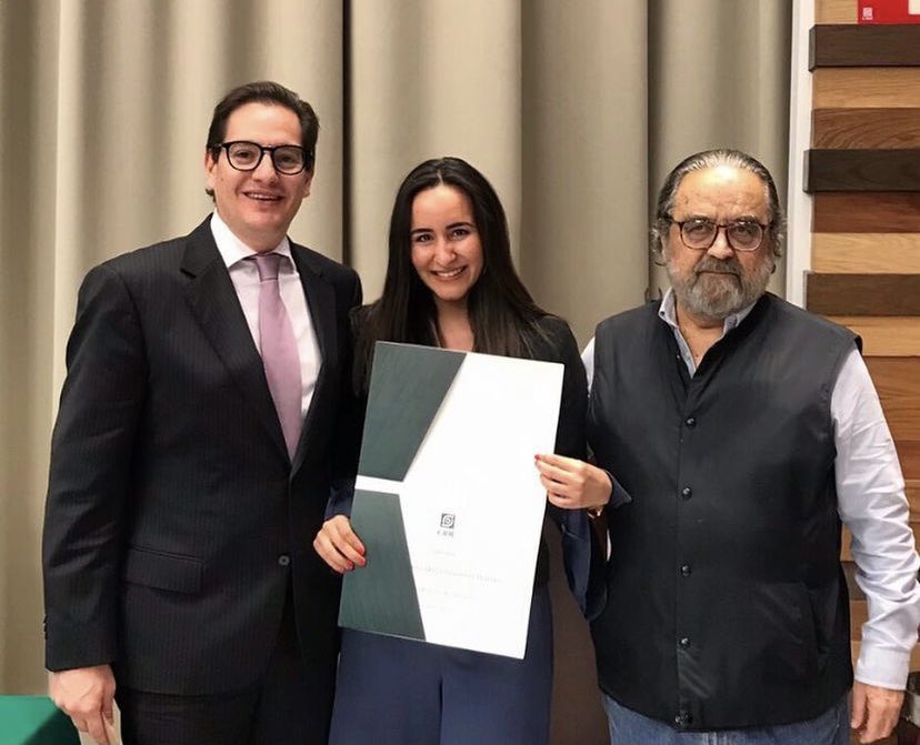 alejandraconst's tweet photo. Orgullosamente @UNAM_MX y orgullosamente @CIDE_MX.

Siempre he creído que hay que defender lo público que está bien hecho y el CIDE es otro nivel. 

#YoDefiendoAlCIDE | #SomosCIDE https://t.co/niN5pas30d