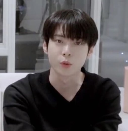 babyjendoie's tweet photo. คิดถึงอะ ป่านนี้ไปนั่งแจ้มอ้วรอยู่ที่ไหน https://t.co/ySwcShCo9C