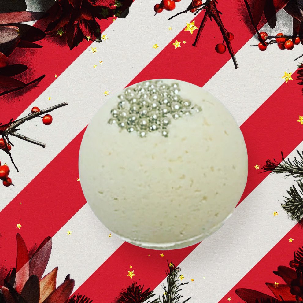 MSSTORMEY's tweet photo. Shop with me this Holiday season I have super much body moisturizer and bath bombs for her , him ,you and they ! Let’s glow together 🎄🥰 https://t.co/erLsgimTzV