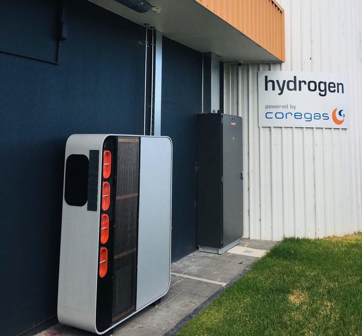 We are pleased to announce that LAVO has successfully completed a site validation and demonstration testing process at Coregas facility in South Australia.

Read announcement 👇
hubs.ly/Q010h_b10

#Hydrogen #LAVOforLife