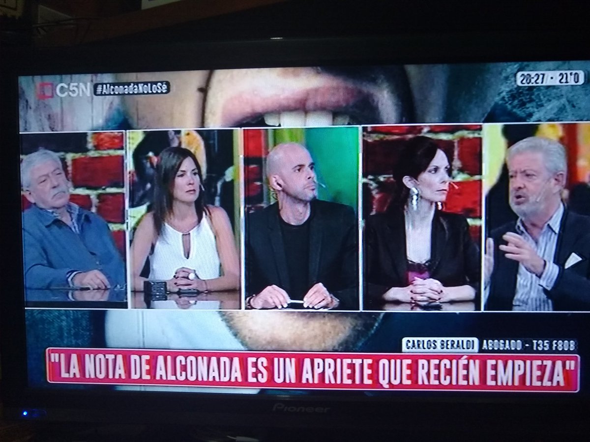 carlosDesantosT's tweet photo. #AlconadaNoLoSé 
#DeMilHumores https://t.co/isIYIvTX7u