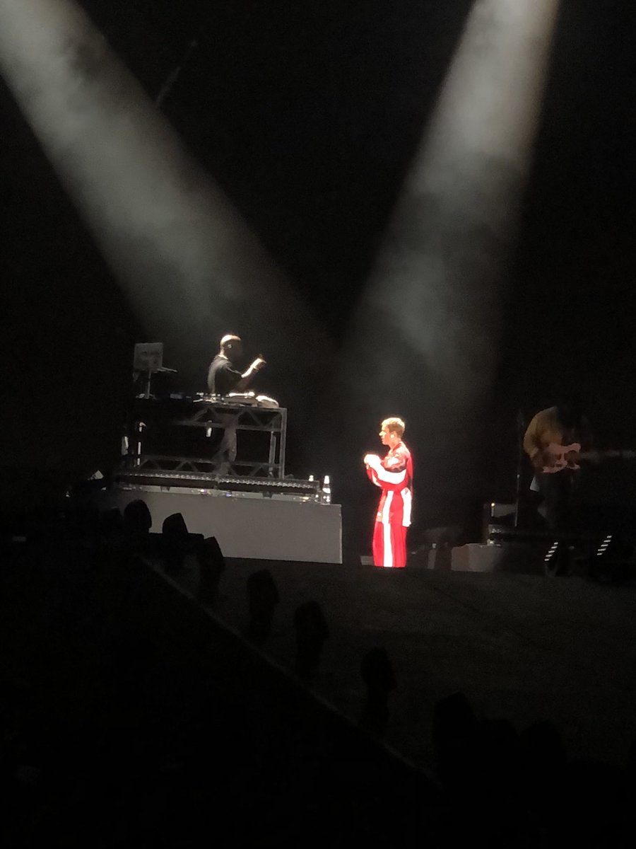 justinvpt's tweet photo. احلى يوممممممم 5/12/2021
 #justinbieberjeddah
#JustinBieberinSaudiArabia https://t.co/Y6nVfBFBJI