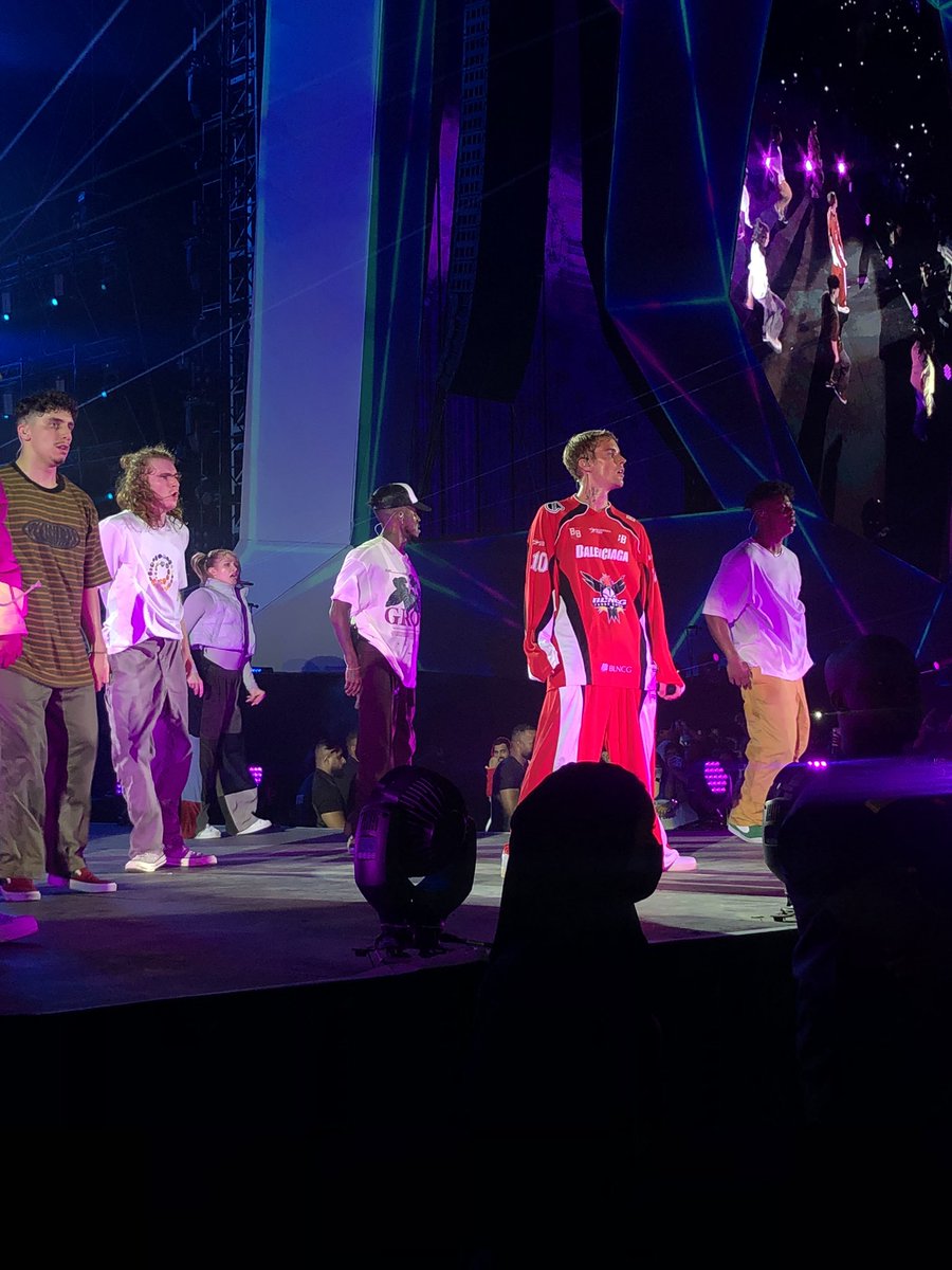 justinvpt's tweet photo. احلى يوممممممم 5/12/2021
 #justinbieberjeddah
#JustinBieberinSaudiArabia https://t.co/Y6nVfBFBJI