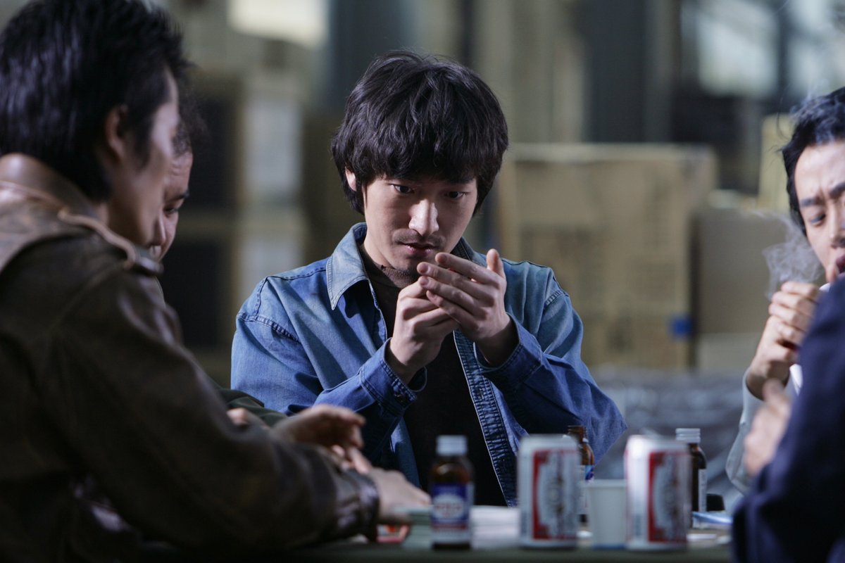 CJENMMOVIE's tweet photo. <타짜> 미공개 스틸 보고 월요병 탈출~😇
15년이 지났어도 리얼함이 느껴지는
P.R.O 그 자체인 현장!!👏👏

📌예매링크 
CGV https://t.co/GrTGzHPGky
롯데시네마 https://t.co/GOK1PulwXn
메가박스 https://t.co/bXMnHfTgmg

#타짜 #디지털리마스터링버전 #절찬상영중 https://t.co/B1E0LE4jlg