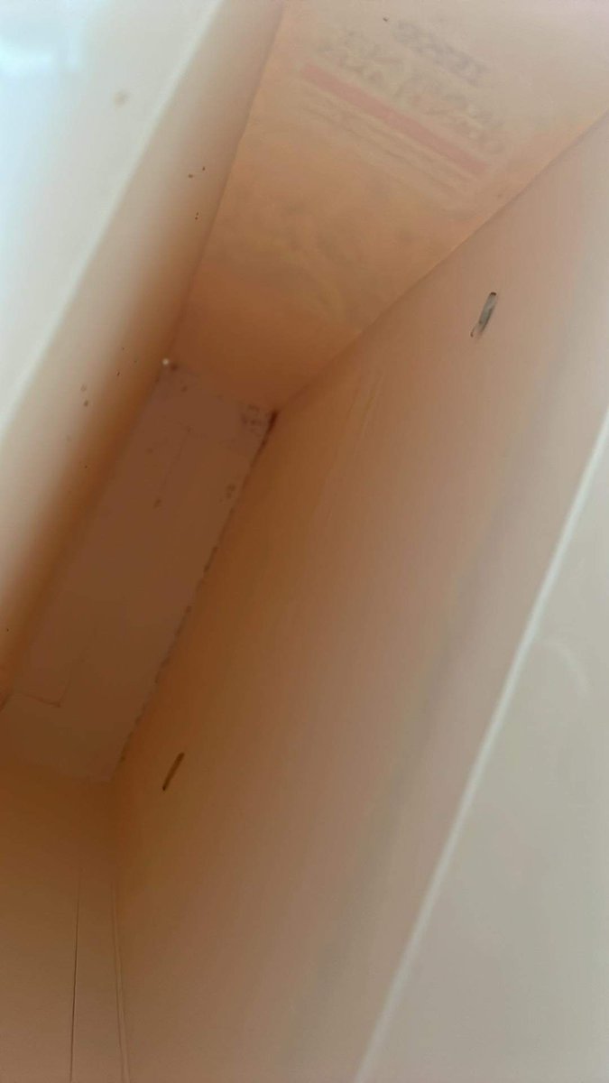 raynavihuela's tweet photo. @Tesco I bought a box of your cereal at @smsupermalls Hypermarket Tiendesitas and look what I found inside... maggots. 🤢

The cereal bag is unopened, and there they are inside! The box was unopened too. I was cleaning the kitchen and saw maggots crawling on the box. Yuck. https://t.co/h65mJN4SdP