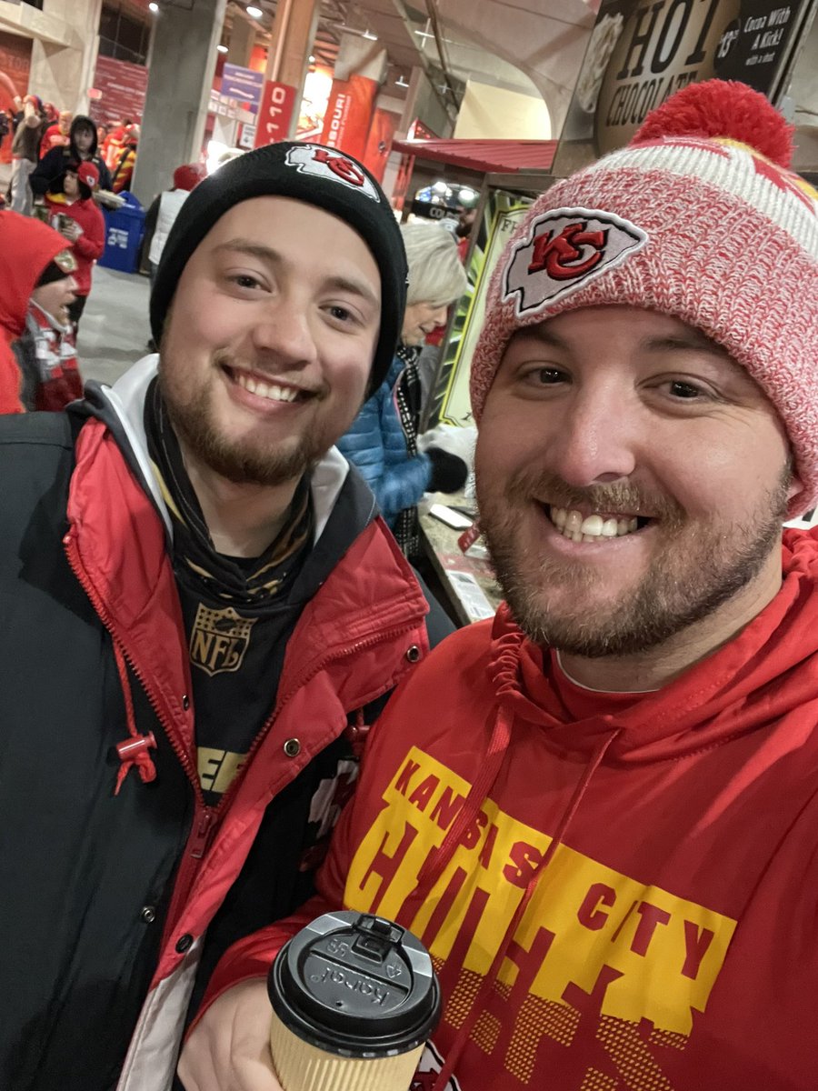DevinNewsom's tweet photo. Nice to link up with my former #Thunder storm chaser brother at Arrowhead for some #SNF fun! Miss you @theupton45 #SC4Life ⚡️ #ChiefsKingdom #ThunderUp https://t.co/1rgwATk3SG
