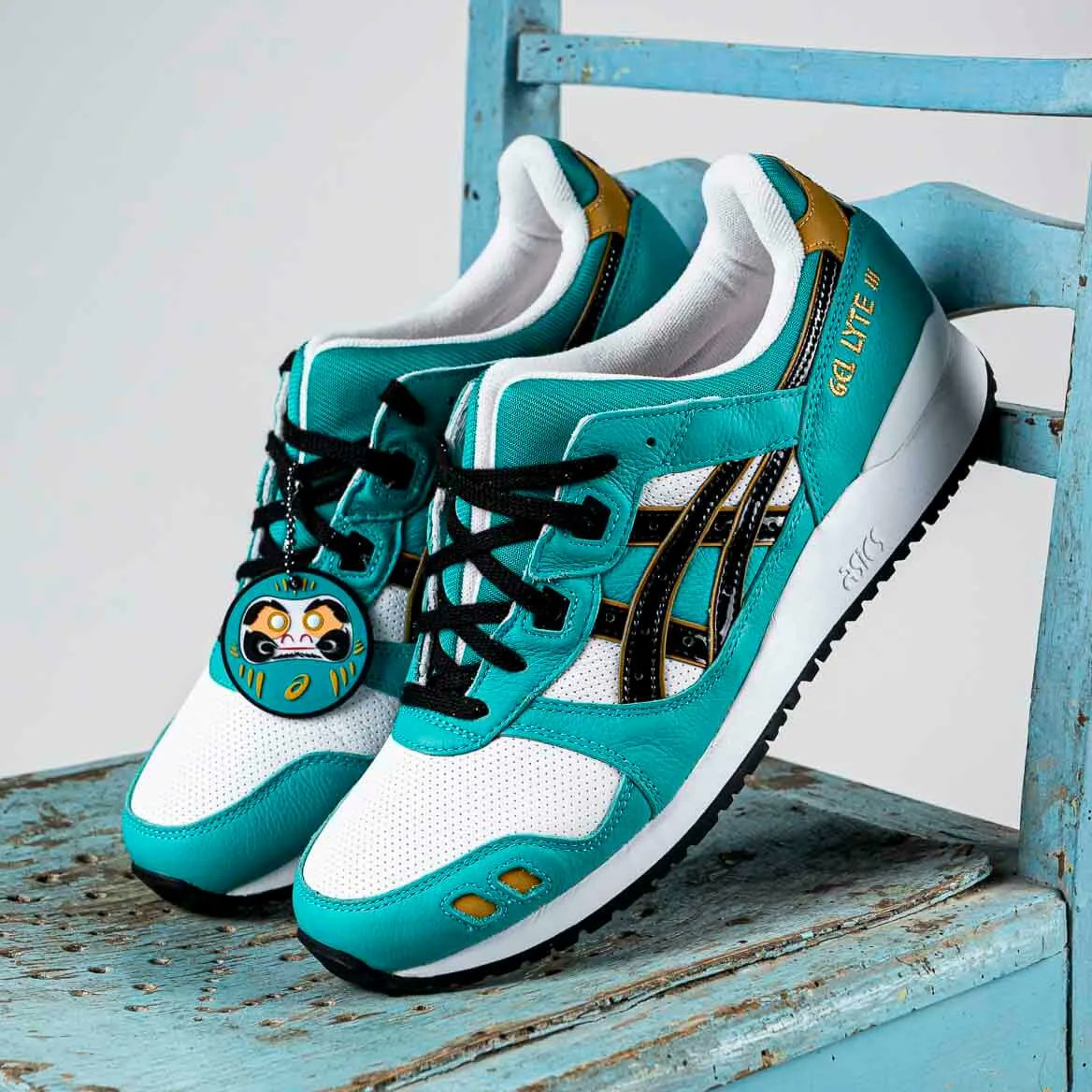 SneakerShouts's tweet photo. 50% OFF the ASICS Gel Lyte III "Baltic Jewel" 

Last Sizes -> https://t.co/qDwU0BDivB https://t.co/45efekV1Pa