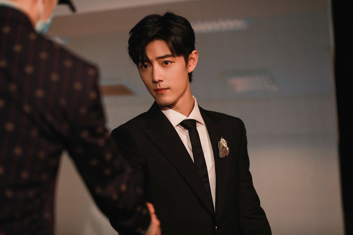 Nanaonlyly's tweet photo. คนๆนึงต้องถือแบรนด์หรูเยอะแค่ไหนอะ

Tod’s (อิตาลี 101 ปี)
Zenith (สวิส 156 ปี)
Gucci (อิตาลี 100 ปี)
Ralph Lauren (อเมริกา 54 ปี) ไลน์น้ำหอม

ยังมีที่ลือไม่เปิดตัวอีกนะ พิจ้านคือปังไม่ไหว!!
#XiaoZhan #เซียวจ้าน https://t.co/Xqmx7jnDnZ