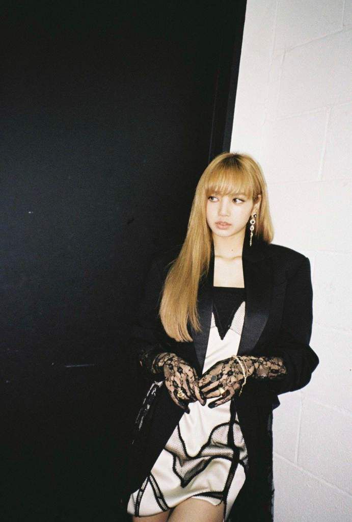 GUZOliliesOK's tweet photo. ภาพนี้งานอะไร สวยจังเลย😍
I vote  #MAMAVOTE #lisa https://t.co/SxCg8tmRj9