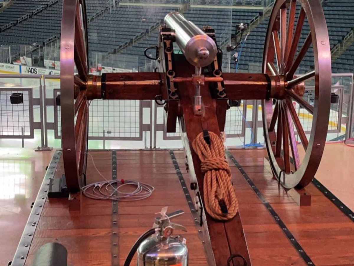 Great day to be a part of Ball State’s Sport Administration. Took a trip to Columbus to catch a Blue Jackets’ game and learn from professionals in the industry. Thank you for having us, <a href="/BlueJacketsNHL/">Columbus Blue Jackets</a>!