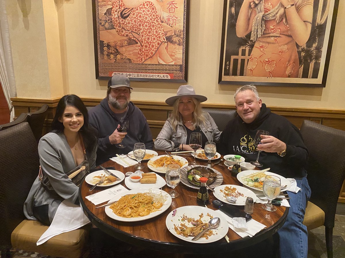 WPT dinner with John, Stephanie, Marty G, &amp; ⁦@_andreajohnson⁩ ⁦<a href="/stephferre70/">STEPHANIE CHAPMAN</a>⁩   ⁦<a href="/billydelion11yo/">john newmer</a>⁩
