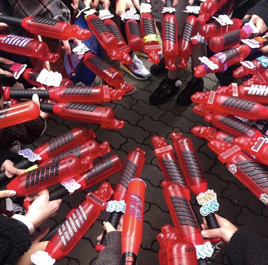 tomonbebe6's tweet photo. Ok is it just me but from at first glance the Japanese konbats kinda look like something else with this krunk heads lol…… https://t.co/ksxOZkJzg1