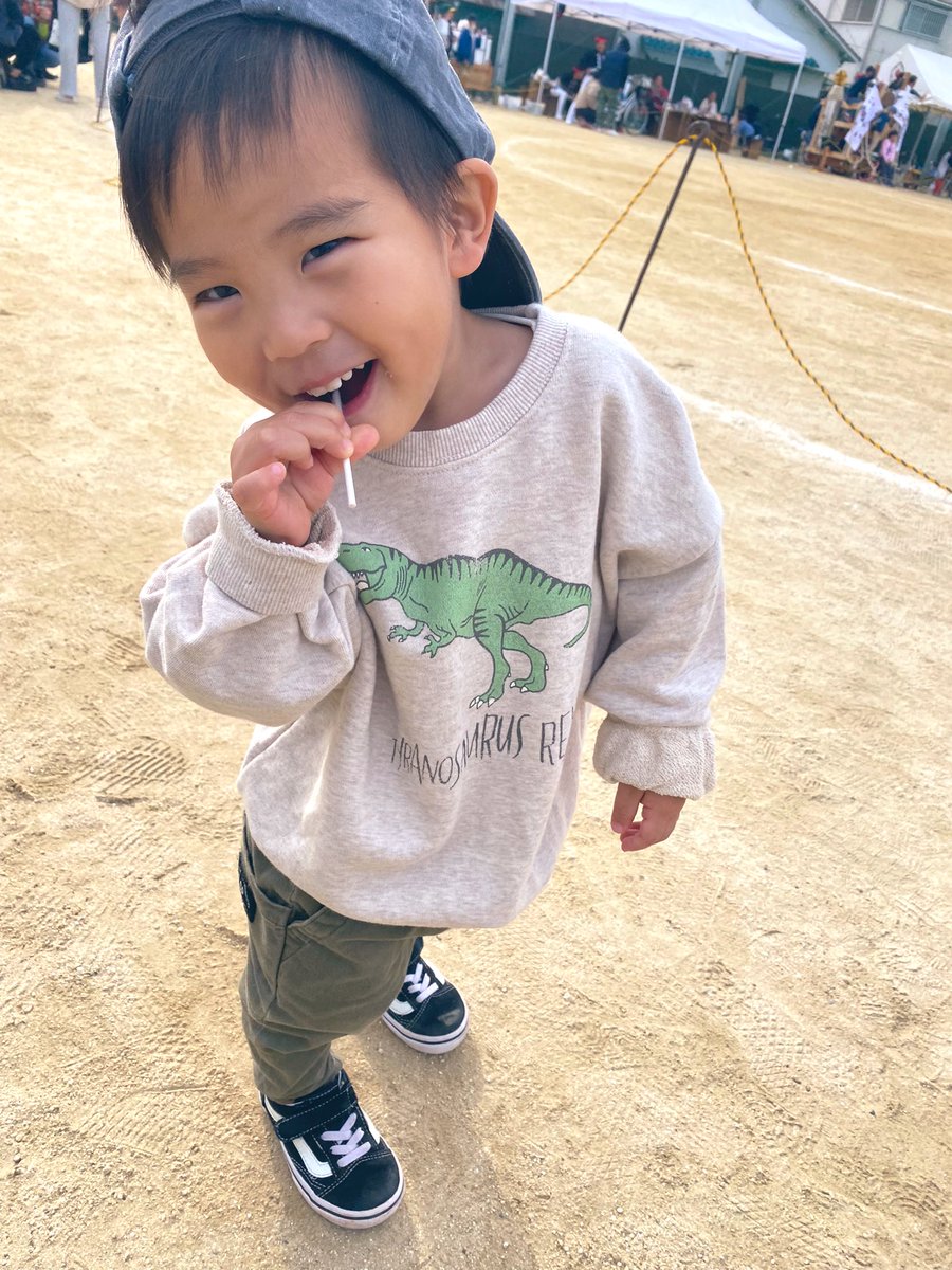 _leialoha_'s tweet photo. まだピースできないねん https://t.co/5udOIu3xDc