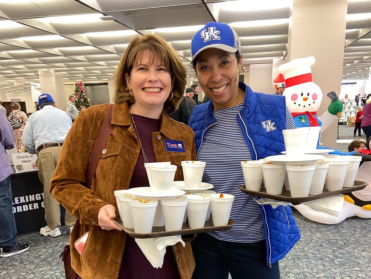 yahrforjudge's tweet photo. Lots and lots of chili 🌶 thanks to the  @Lexington_FOF  chili cook-off &amp; auction, and then celebrated the last night of Hanukkah at Triangle Park in @DowntownLex. Thanks to Soecial guests @AndyBeshearKY &amp; @MayorGorton !
#Yourcandidate
#YahrforJudge
#6thDivision https://t.co/LwmYjDS8HE