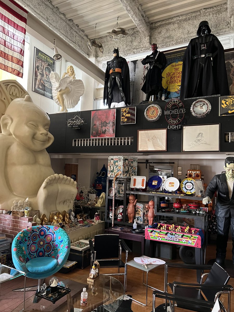 ANTIQUEMIKE1's tweet photo. 私の部屋は賑やかです。おもちゃに囲まれて幸せです。
#toys #collction #fashion #vintage #art #happy https://t.co/fHYietTioL