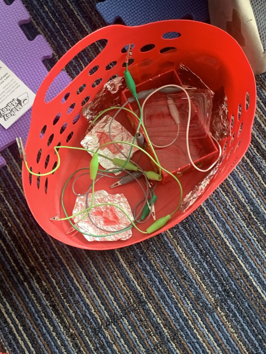 PingCornish's tweet image. #makeymakey. #scratchmit