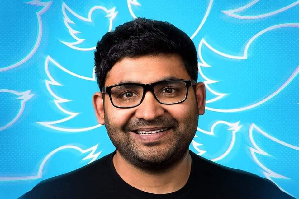 Yes Joël @LamikaJoel 37 years old, the new CEO of tweeter the Indian Parag Agrawal @paraga, a young computer engineer specializing in artificial intelligence.
@Ugaman01 @UGmanofficial @ntvuganda @beemouv
@CanaryMugume @MarineGOfficial @MikeHudema
#Twitter #TwitterTips #TwitterCEO