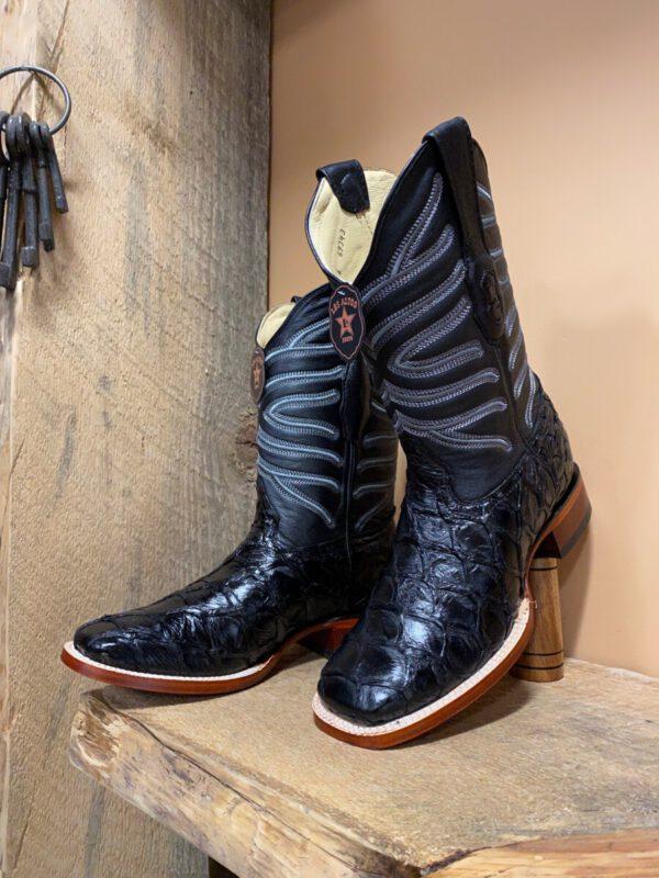 Botas vaqueras de Piel Exótica de Pescado Pirarucu - BV958PZ – Zankora  Exotic Life Style