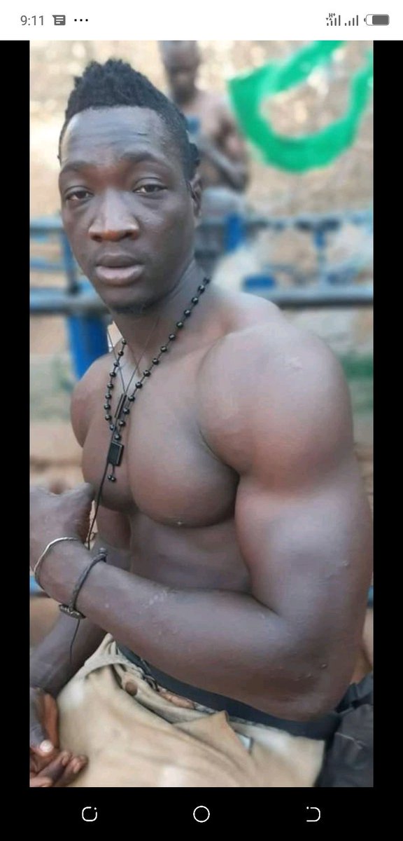 RPecworship's tweet photo. Lay on these pillows
#pecs
#tetas
#muscle
#africanmuscle https://t.co/v0W526DNPC