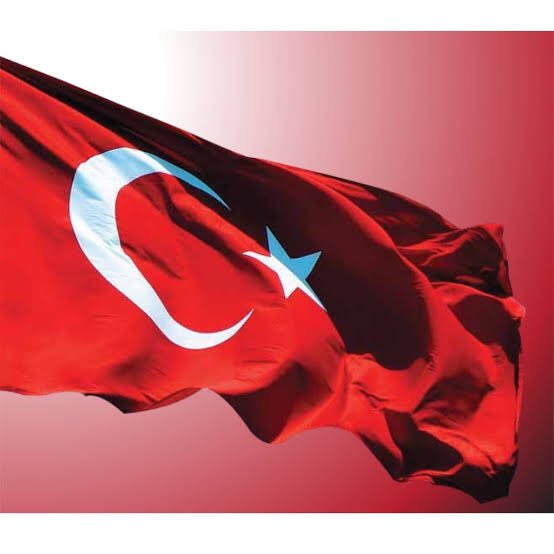 tacettin_'s tweet photo. Tanıdığım en güzel insanlar yenilgiyi, acıyı, mücadeleyi, kaybı yaşamış olan ve diplerden çıkış yolunu kendileri bulmuş insanlardır. 
Güzel insanlar öylece ortaya çıkmazlar; onlar oluşurlar.

Elisabeth Kübler-Ross
#günaydınevimmağdurları #TmsfEvimMağdurlarıBuVatanınEvlatları https://t.co/SfARYgZ1bV