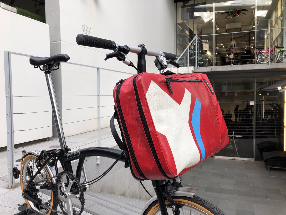 lb_daikanyama's tweet photo. #F748 #coltrane 残り4点!
FRITAG × BROMPTON コラボレーションバッグ
無くなり次第終了です。お買い求めはお早めに!
#mybrompton #ブロンプトン #折りたたみ自転車 #brompton #fritag https://t.co/mL4vVKzdwU