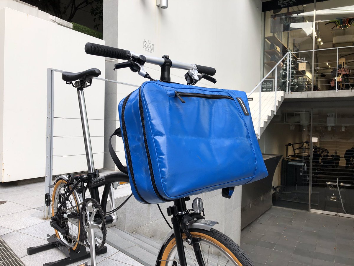 lb_daikanyama's tweet photo. #F748 #coltrane 残り4点!
FRITAG × BROMPTON コラボレーションバッグ
無くなり次第終了です。お買い求めはお早めに!
#mybrompton #ブロンプトン #折りたたみ自転車 #brompton #fritag https://t.co/mL4vVKzdwU