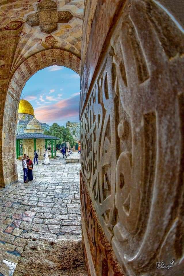 La Asamblea General de la #ONU aprobó una resolución con el que confirma el estatus histórico de la Mezquita Al-Aqsa como un lugar de culto islámico.

Las autoridades israelíes utilizan una narrativa infundada sobre Al-Aqsa solo para justificar la ocupación de #Jerusalén.