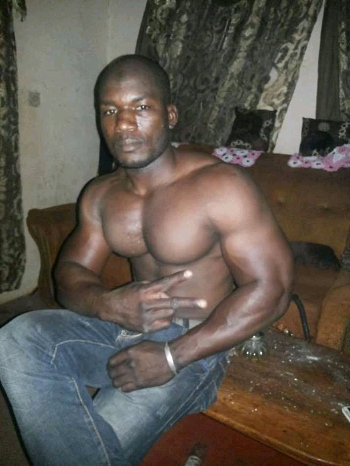RPecworship's tweet photo. Big, hard , hefty
#PECS
#tetas
#africanmuscle
#musclehunk https://t.co/jLYYui594K