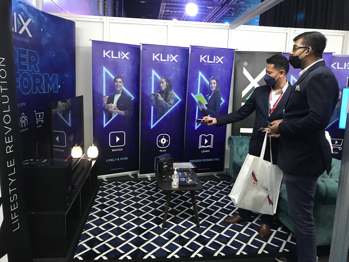klixmy's tweet photo. KLIX di Majlis Pelancaran Tindakan Pembangunan Bumiputera 2030 pada 6 Disember 2021 di KLCC Convention Centre, Kuala Lumpur.

#KLIX #klixmalaysia #superinternet #lifestylerevolution #revolusigayahidup #internetberdesup #superplatform #internet #klixuniverse #duniaklix https://t.co/qsZ2eL4t0r