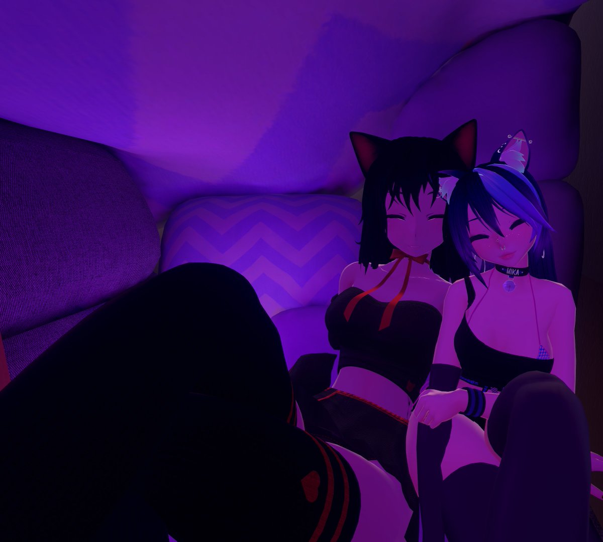 Lanfear_VR's tweet photo. 💕Pillow fort nya!💕

Comfy weekend with friends.💕 https://t.co/FdDZqDj1Yg