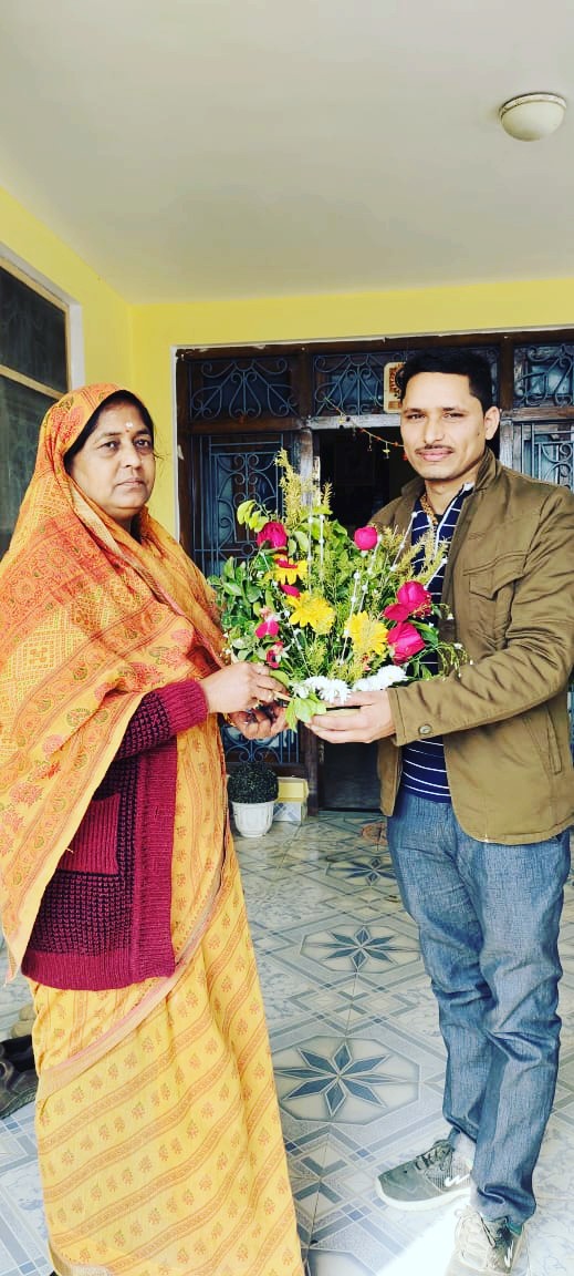 PankajBjp4up's tweet photo. समर्पित कार्यकर्ता, निपुण संगठनकर्ता, सरल व्यक्तित्व, दक्ष रणनीतिकार, लाखों कार्यकर्ताओं की प्रेरणास्रोत @BJP4India   की राज्यसभा सांसद श्रीमती @SeemaBjp4up जी को जन्मदिवस की हार्दिक शुभकामनाएं।

@myogiadityanath @JPNadda. @narendramodi  @BJP4UP https://t.co/wkd6WuWGpQ