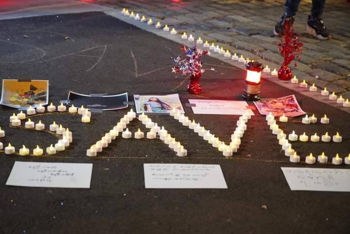 koosljk's tweet photo. Myanmar Nationalities in New York have staged a protest condemning Military Junta’s violent crackdown on innocent protesters by crashing down with military truck on Pan Pin Gyi road, KyiMyinDaing, Yangon. #Dec6Coup #TerroristsJunta #WhatsHappeningInMyanmar https://t.co/rsQCN4gW3H