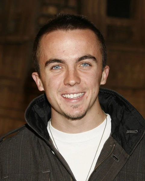 Happy birthday to the great Frankie Muniz !!
We hope you have a great birthday !!!
happy 36 !! 