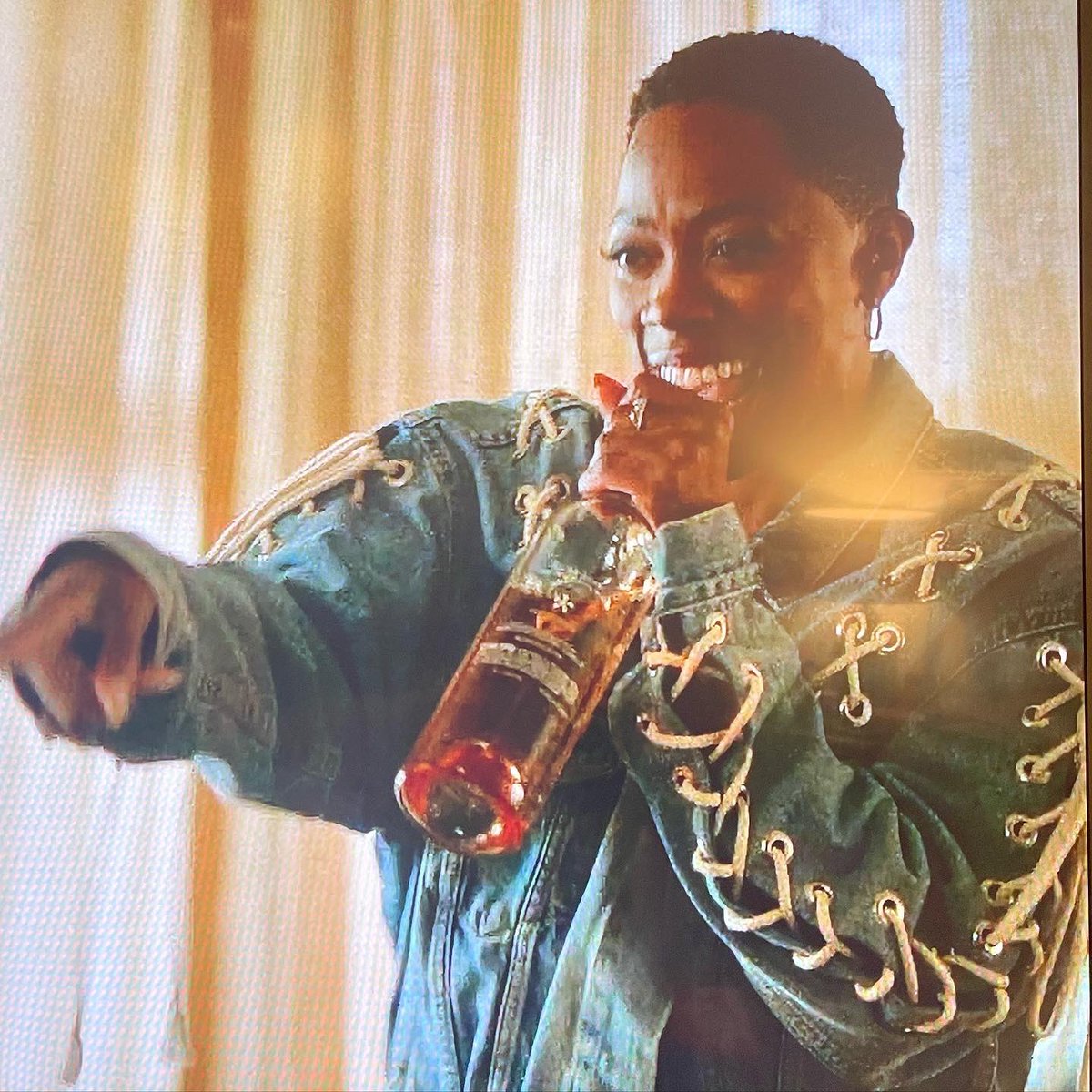 Samaria Leah tweet media