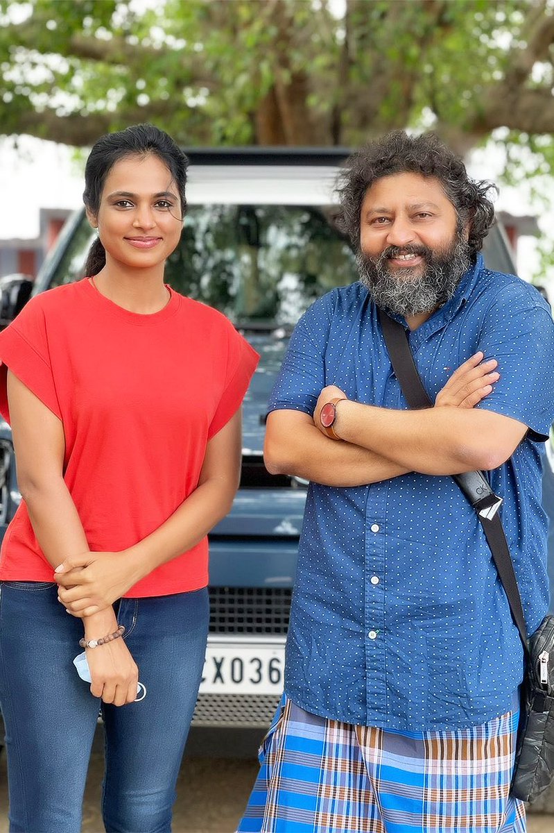 iamramyapandian's tweet photo. I am glad to officially announce that my next project is in malayalam. 

To have an opportunity to work with the Critically acclaimed and the most influential director @mrinvicible sir and Megastar @mammukka sir has been a dream come true. Thank you @thenieswar sir and the team https://t.co/bH4SnzJZX5