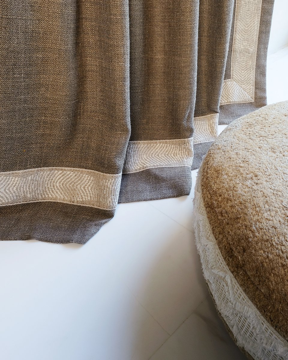 Modern, sade desenleriyle günümüz dekorasyon trendlerine mükemmel uyum sağlayan bordürler, renkleriyle de ideal. Yeni Serengeti Koleksiyonu’nu incelemek için Persan mağazalarına ve persan.com.tr'ye davetlisiniz…