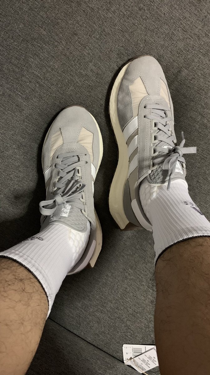 jamesrhed's tweet image. Happy yarn✨#RetropyE5 #Adidas