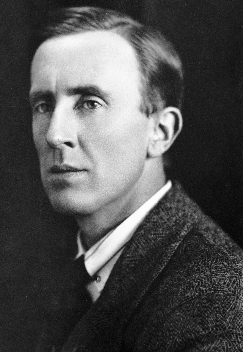 yoursmedievally's tweet photo. 🧵Medievalism Privilege: Tolkien, Medievalism and Fanfiction
The works of J.R.R. Tolkien are some of the most widely read books of all time and one of the most studied fields in Medievalisms research.
(image: https://t.co/DiRShHDjCV) https://t.co/5J0VXFLhcO