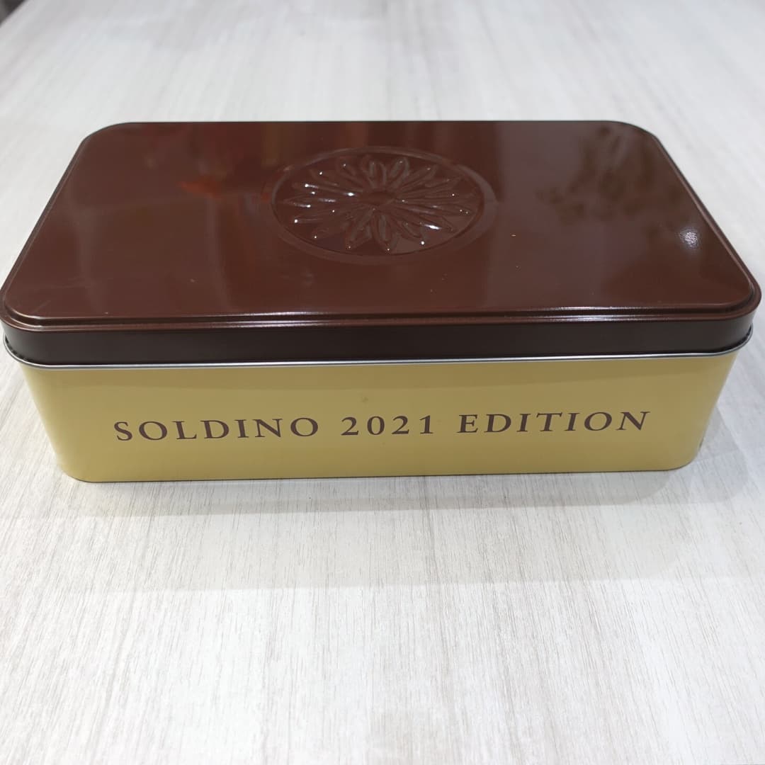 GamingCloset's tweet photo. Nomen omen 🤭... Grazie a @mulinobianco per l'iniziativa #dedicatoate che dopo decenni mi ha permesso di mangiare nuovamente il #soldino (allego foto della confezione sbranata).
#mulinobianco #merenda #snacks #snacktime  #gaming #videogames #foodphotography #Foodies https://t.co/rJS9CdwWTC