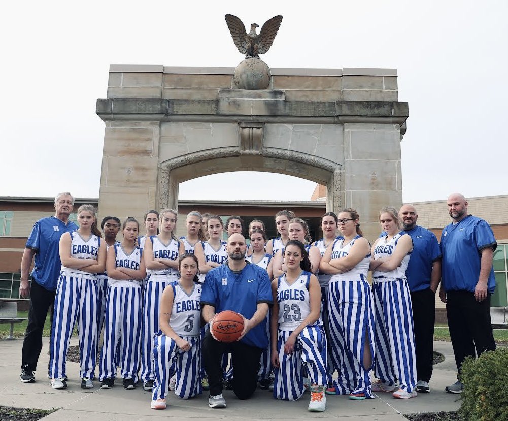 HoopsHubbard's tweet photo. Game Day #ptw https://t.co/hpyZc8dgOA