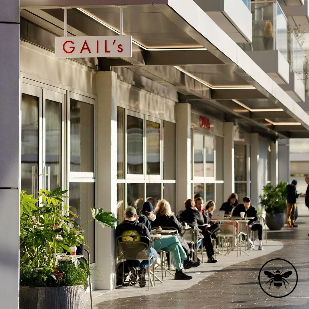 shackletonprop's tweet image. We're obsessed with @GAILsBakery's picture-perfect spot in #PaddingtonBasin. Enjoy your baked goods on the canal! 🥖 #Shackleton acted on behalf of European Land, who own a large section of the Basin. Another spot cementing the area as a strong neighbourhood with great catchment.