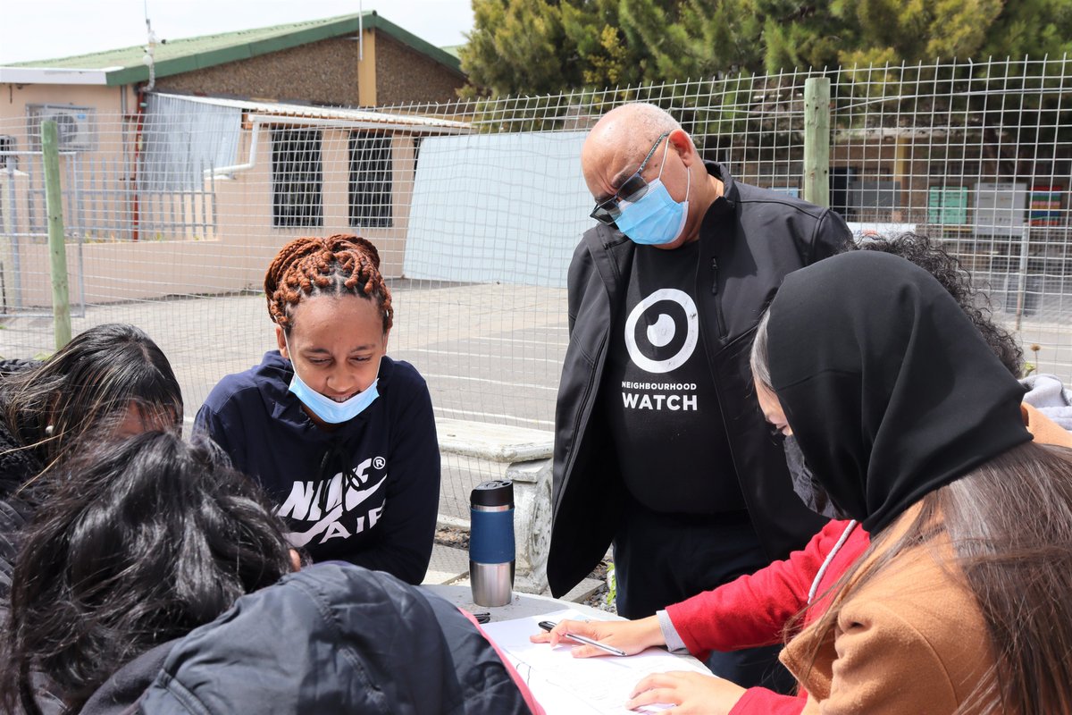 AlbertFritz_'s tweet photo. This morning, I had the pleasure of welcoming a group of Youth Safety Ambassadors to a gender-based violence #GBV workshop, in Mitchell's Plain. #WCSafety #16DaysOfActivism https://t.co/hwAK7UYXzu