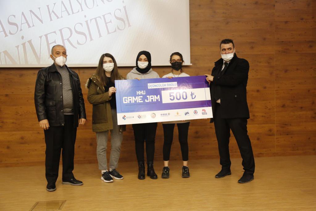 hkunv's tweet photo. Genç yazılımcıların 13 oyun geliştirdiği 48 saat süren HKÜ Game Jam’in Ödül Töreninde, ilk üçe giren oyun grupları ödüllerine kavuştu.

Haberin detayları için: ⏬ 
https://t.co/PLNwTaU5Zm https://t.co/443qCQ7bKQ
