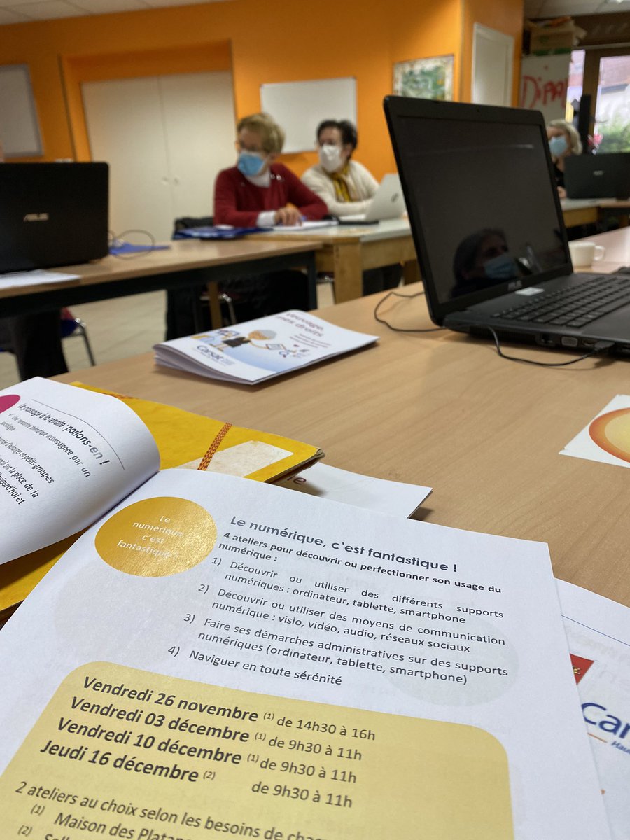 Pie_Ferrari's tweet image. 🙋🏻‍♂️👩‍💻Les conseillers numériques d’#Arras sur le terrain pour donner les 1ères formations aux Arrageois ds leurs usages #InclusionNumérique &amp;amp; accompagnement ds les démarches de e-administration. Cette action s’inscrit ds le cadre du plan #FranceRelance de l’Etat @ANCTerritoires
