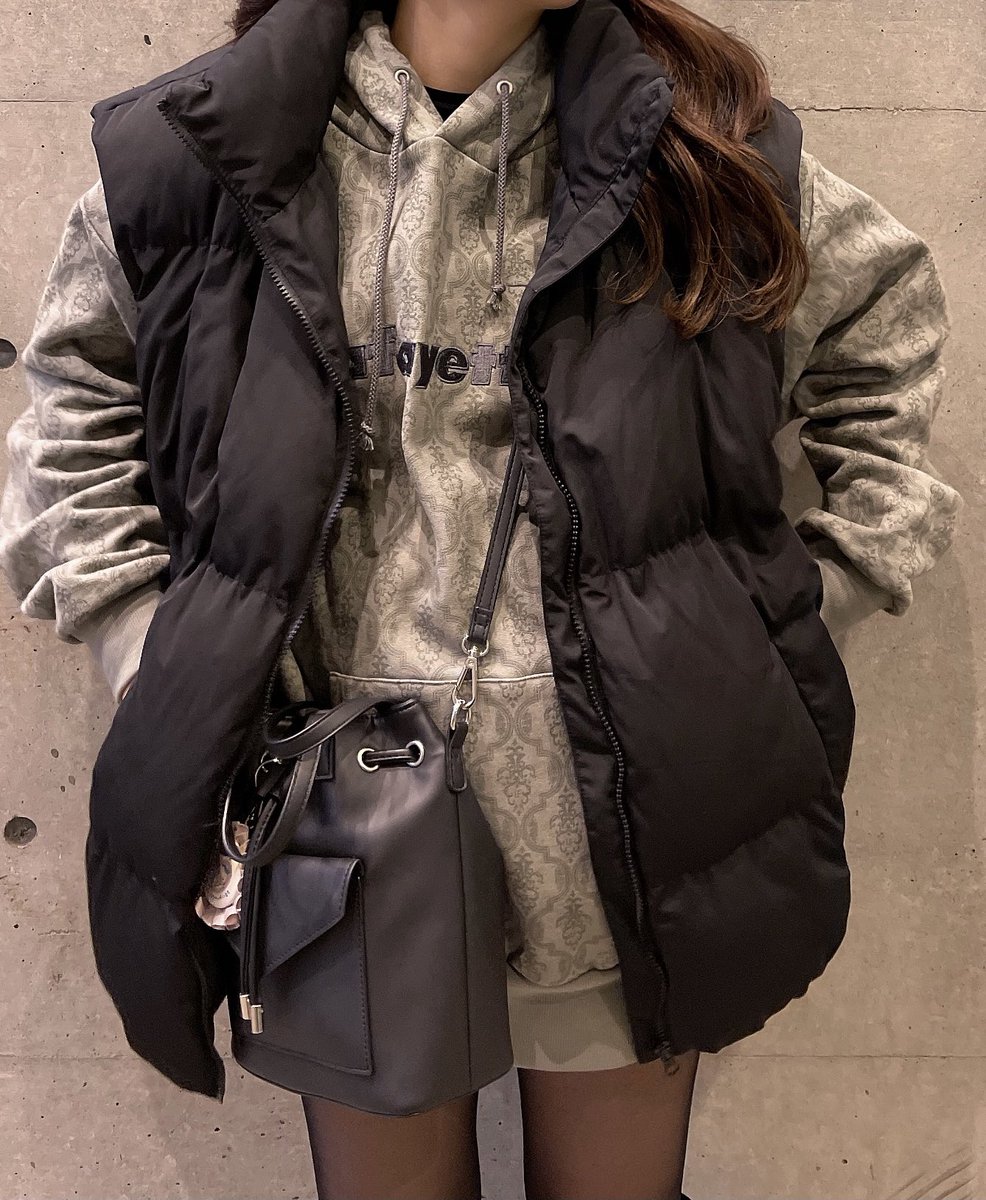 3iuchan's tweet photo. sheinのダウンベストかわいい😩
2色買って正解✌🏻♥♥ https://t.co/y8QwFzLkmH