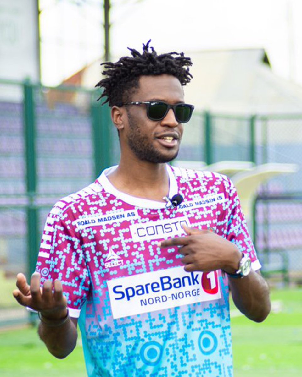 VidafanCo's tweet photo. Norwegian side Tromso has launched a kit to highlight "sportswashing" in Qatar.

It teamed with Amnesty Intl. &amp; Malcolm Bidali, who was placed in solitary confinement after blogging about "inhumane" working conditions in Qatar, to create the first football shirt with a QR code. https://t.co/KDuTvpn8Rx