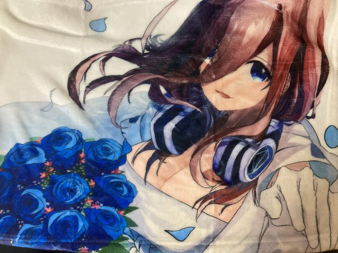 よもぎさんがTwitterに投稿した中野三玖(五等分の花嫁)のイラスト。