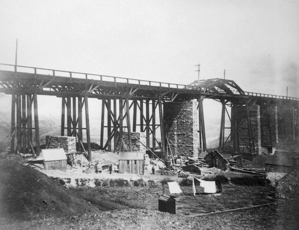 Our next event: Stephen K. Jones on the South Wales Railway. This Thursday 9 December at 7:30pm. Everyone's welcome. How to join us online: risw.org/events-and-act…